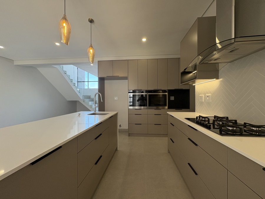 4 Bedroom Property for Sale in Sandown Western Cape